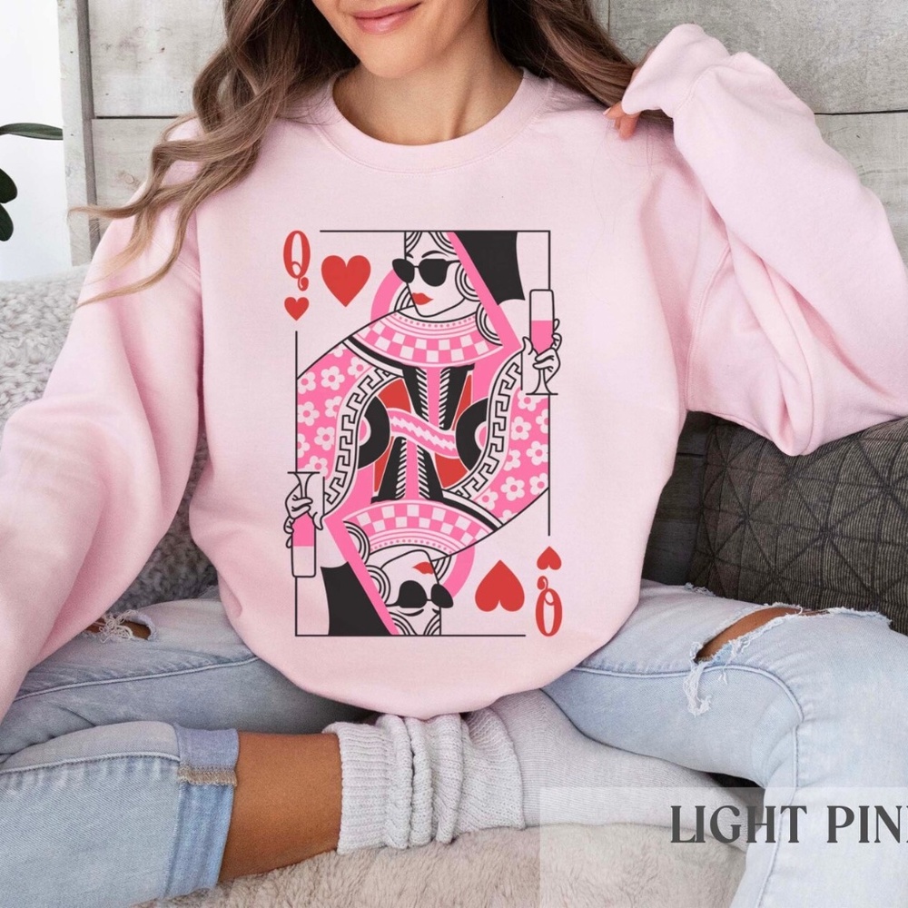Queen of Hearts Sweatshirt Light Pink L Never Worn in Bag
